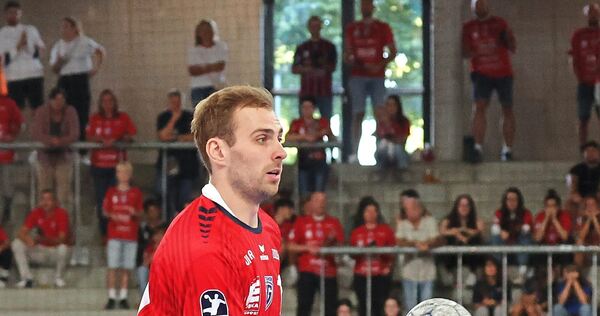 Muss in Potsdam verletzt vom Feld: Bietigheims Tom Wolf.