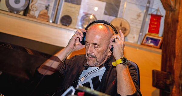 Die Venyl-Party, zu der Besucher ihre eigenen Schallplatten mitbringen durften, war ein beliebtes Angebot des Vereins KultiE.