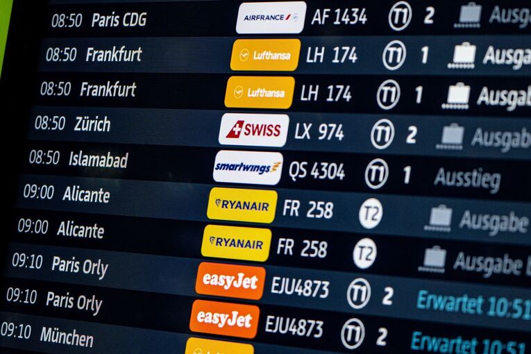 Charterflug bringt rund 140 Afghanen nach Berlin