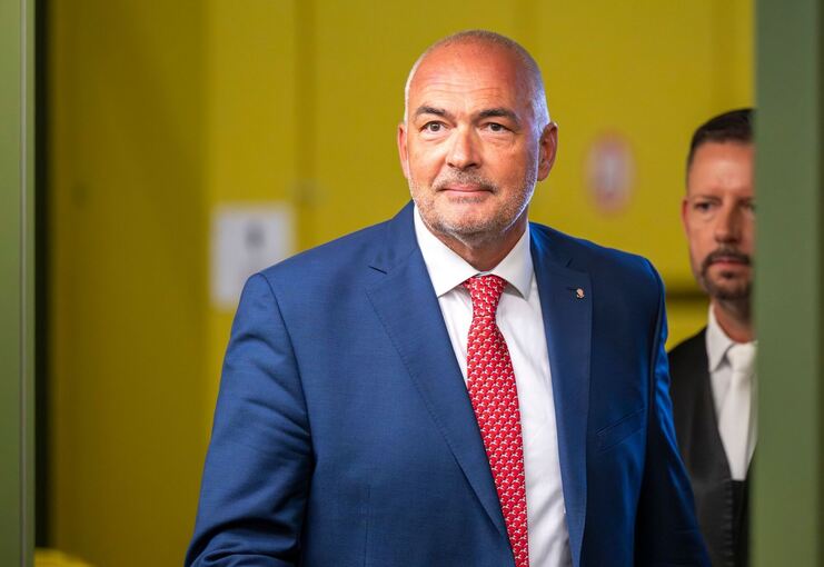 Prozessauftakt gegen Ex-Bundestagsabgeordneten Fischer