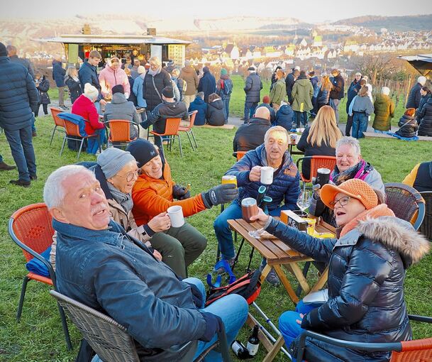 Fröhliche Runde auf dem Niedernberg.