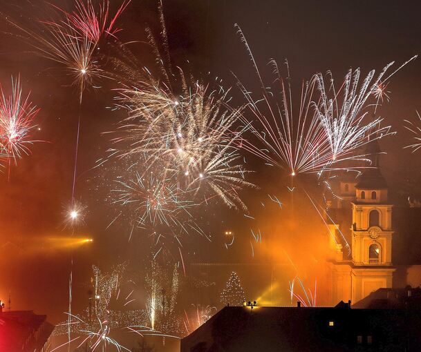 Feuerwerk über dem Marktplatz in Ludwigsburg.
