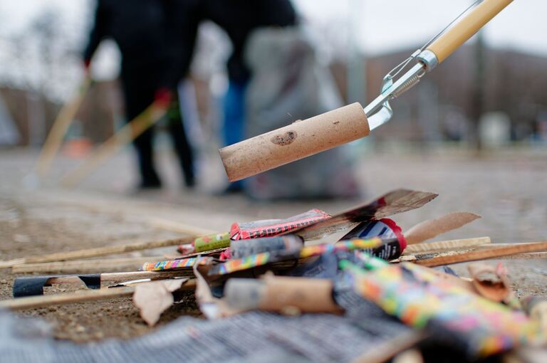 Traditioneller Neujahrsputz muslimischer Jugendlicher