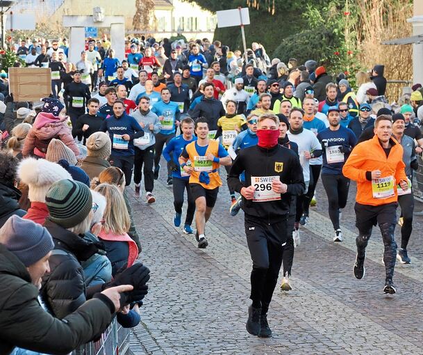 Die 10,5 Kilometer lange Strecke führte unter anderem durch den Bürgergarten und dann durch die Bietigheimer Altstadt.