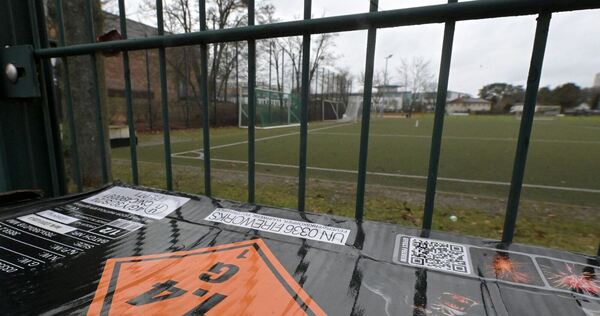 Schwerverletzter Junge: Kugelbomben-Verdacht in Potsdam