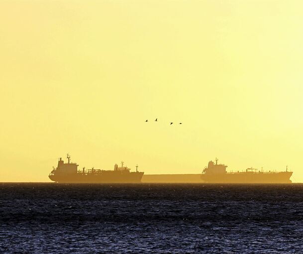 Eine Gruppe von Öltankern im Jahr 2021 vor der Küste Venezuelas.