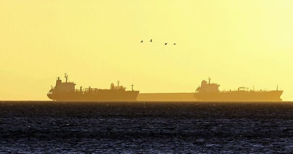 Eine Gruppe von Öltankern im Jahr 2021 vor der Küste Venezuelas.