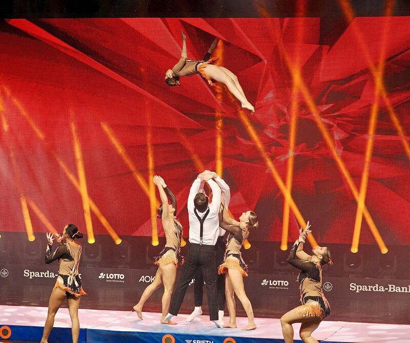 Akrobatik, die dem Publikum den Atem stocken ließ.