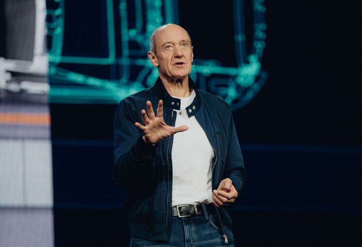 Siemens-CEO Roland Busch  auf der Technikmesse CES