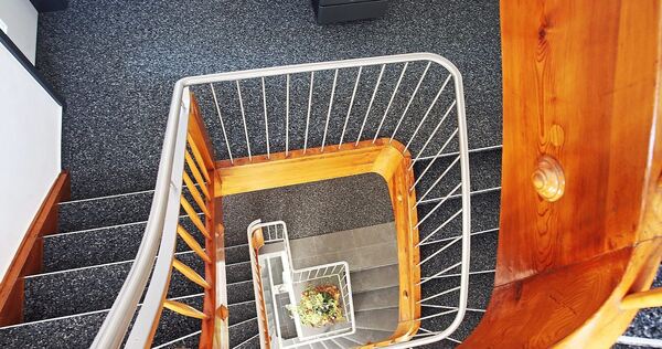 Die Treppe im Mundelsheimer Rathaus: Bürgermeister Boris Seitz will hier in der Chefetage bleiben.