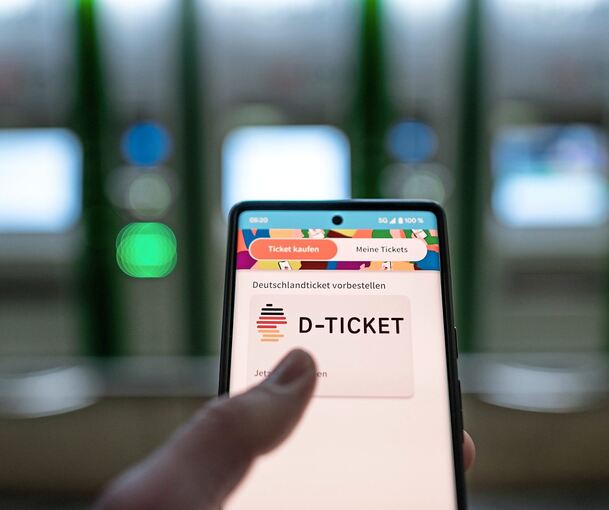 In den vergangenen Monaten war das Ticket auf dem Handy. Doch seit Anfang Januar ist das Geschichte.