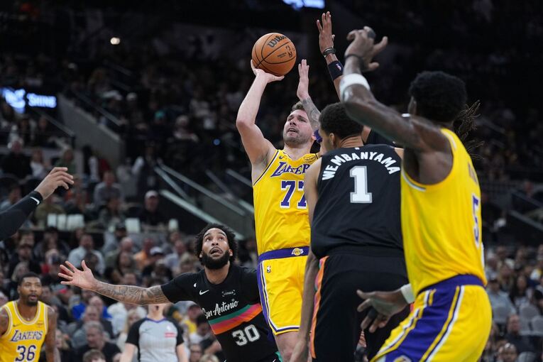 San Antonio Spurs - Los Angeles Lakers
