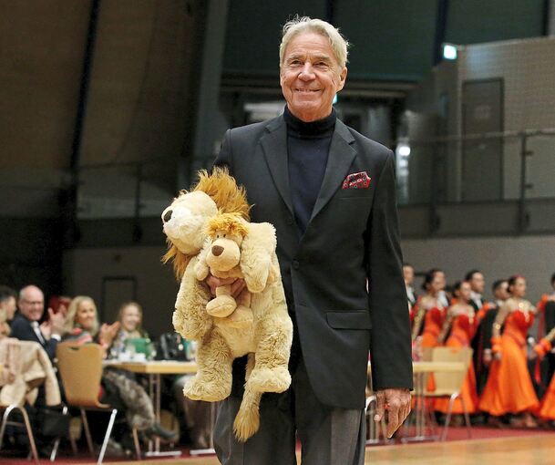 Auch der langjährige Erzrivale Rüdiger Knaack, Ex-Trainer des Braunschweiger TSC, äußert sich zum Aus der Ludwigsburger Standardformation.