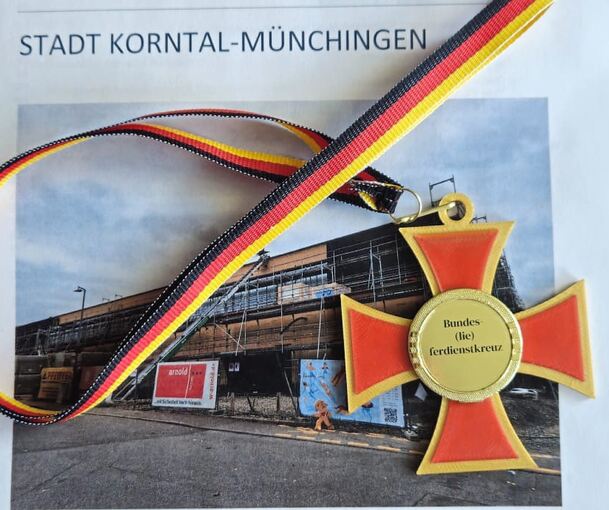 Für die Gemeinderäte gab es eine besondere Auszeichnung für die Übernahme von Aufgaben, für die eigentlich andere zuständig seien.