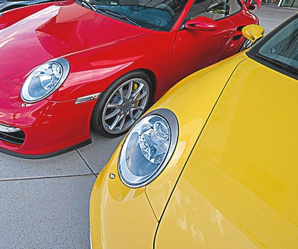 Auch Fahrzeuge der Marke Porsche sind gestohlen worden.