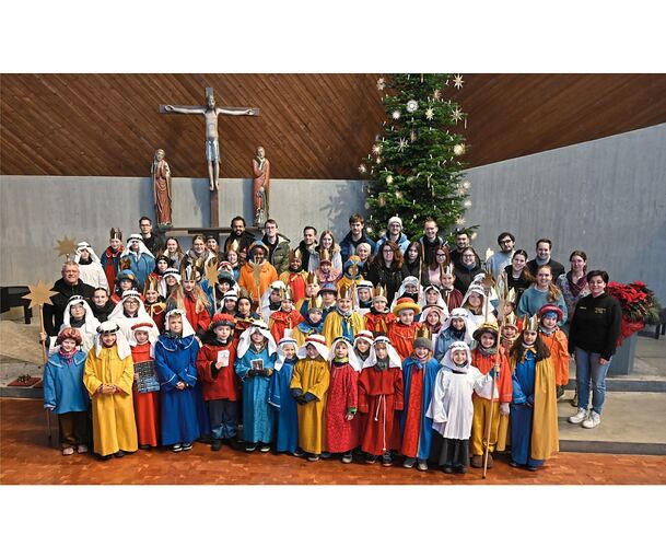 In den vergangenen 60 Jahren haben die Sternsinger 460.000 Euro für den guten Zweck gesammelt. In den vergangenen 60 Jahren haben die Sternsinger 460.000 Euro für den guten Zweck gesammelt.