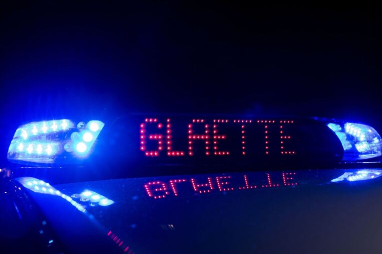 Auf Schnee folgt Eis - Gefahr auf glatten Straßen Auf Schnee folgt Eis - Gefahr auf glatten Straßen