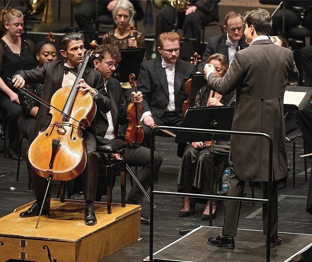 Ein Exempel in Sachen Eindringlichkeit: Star-Cellist Gautier Capuçon und das Royal Scottish National Orchestra im Forum.