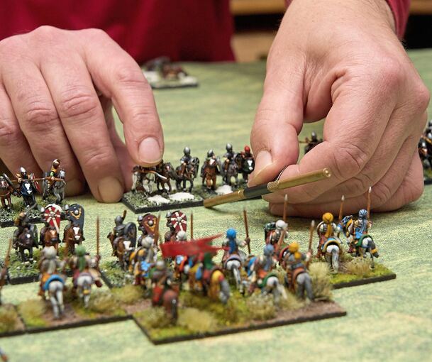 Beim Tabletop Turnier in der Zehntscheuer Poppenweiler treten Armeen in Miniaturformat gegeneinander an.