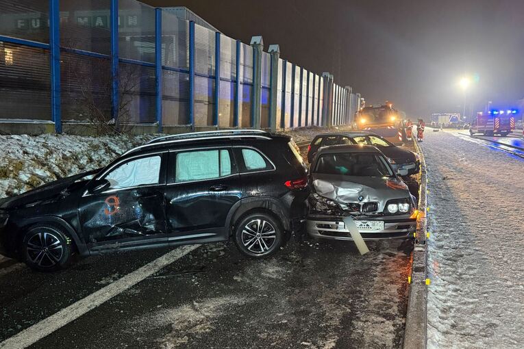 Massenkarambolage mit mehreren Verletzten in Oberfranken