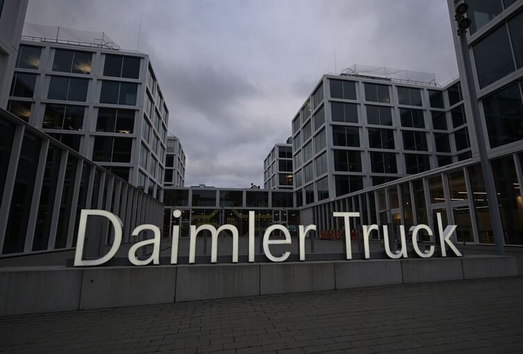 Daimler Truck Holding AG