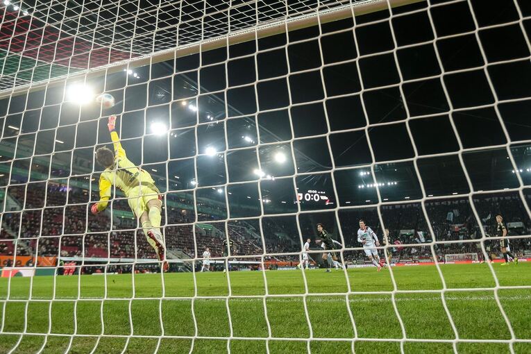 FC Augsburg - 1. FC Union Berlin FC Augsburg - 1. FC Union Berlin