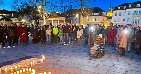 Ludwigsburg-zeigt-bei-Kundgebung-Solidarit-t-mit-Menschen-im-Iran