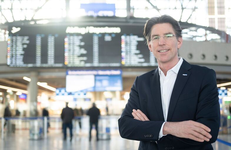 Flughafen Stuttgart - Ulrich Heppe