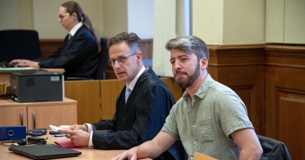 Prozess wegen Störung der Sprengung der Kühltürme