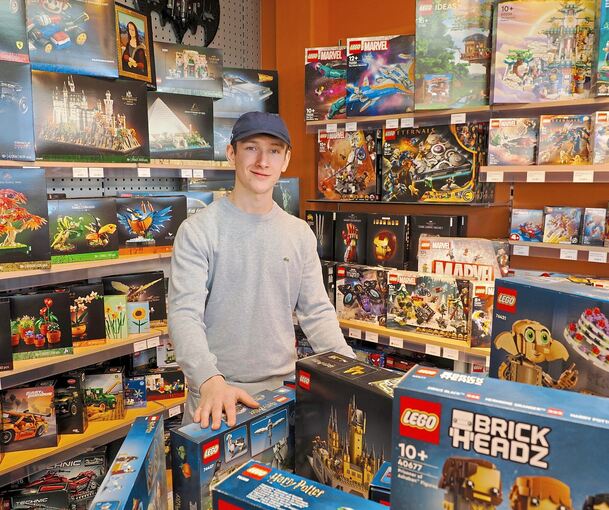 Mit dem An- und Verkauf von Lego-Produkten hat Maximilian Fritz sein Hobby zum Beruf gemacht.