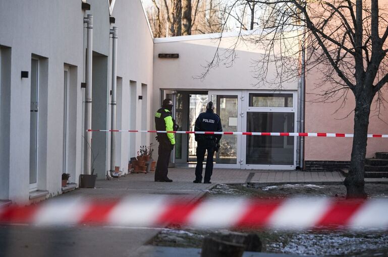 Kind stirbt bei Unfall in Berliner Kita Kind stirbt bei Unfall in Berliner Kita