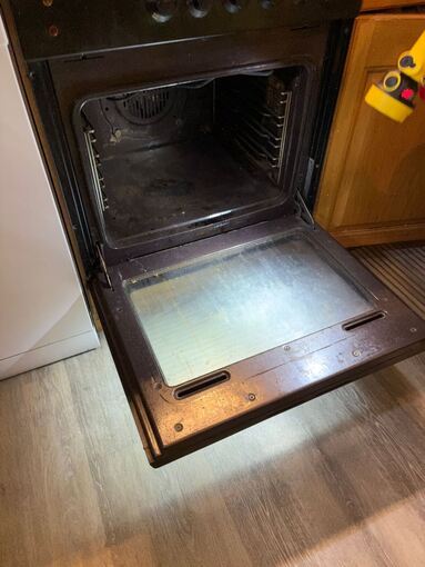 Neunjähriger bringt Thermometer in Ofen zur Explosion