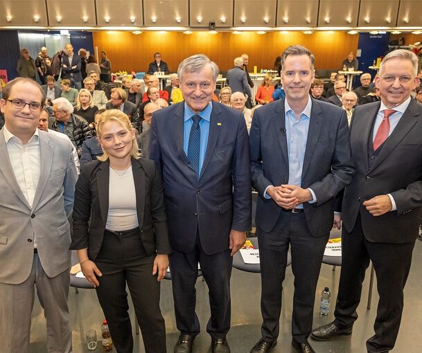 Neujahrsempfang der Kreis-FDP in Ludwigsburg mit Paul Wien, Helena Herzog, Hans-Ulrich Rülke, Christian Dürr und Wolfgang Vogt (von links).