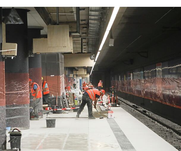 Alle Sommerferien wieder: Der Stuttgarter S-Bahn-Tunnel wird zur Baustelle, auch 2026. Die Fahrgäste, die weiter wollen, müssen dann in Ersatzbusse ausweichen.