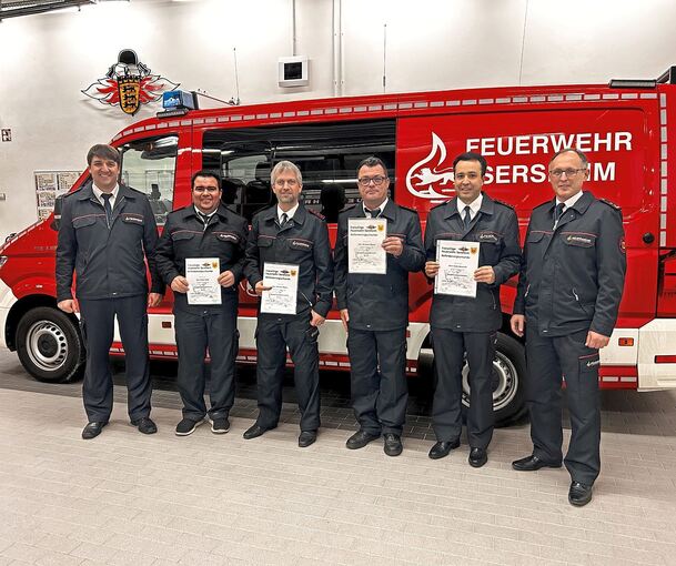 Die beförderten Mitglieder der Freiwilligen Feuerwehr Sersheim. Die beförderten Mitglieder der Freiwilligen Feuerwehr Sersheim.