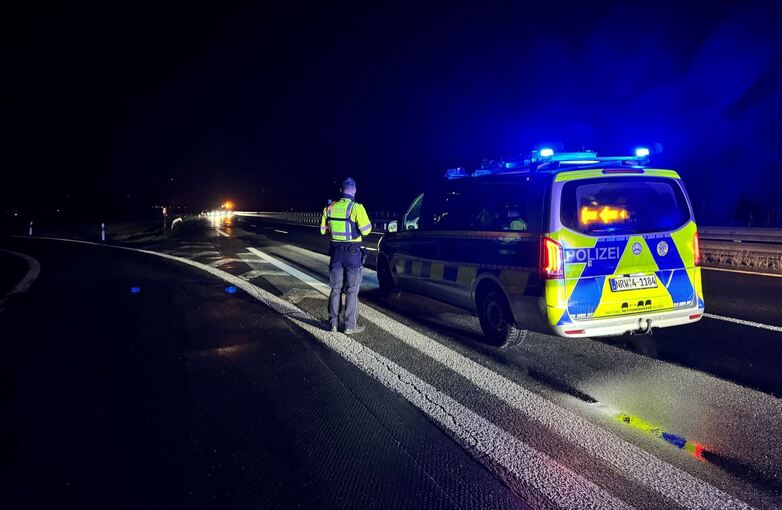 Unfallserie auf der A44 - Tote und Verletzte