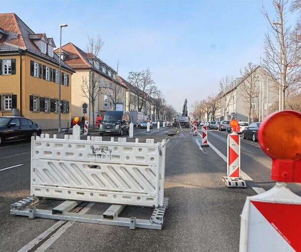 In der Schorndorfer Straße in Ludwigsburg finden derzeit Bauarbeiten statt. Deshalb sind Verkehrsbehinderungen möglich.