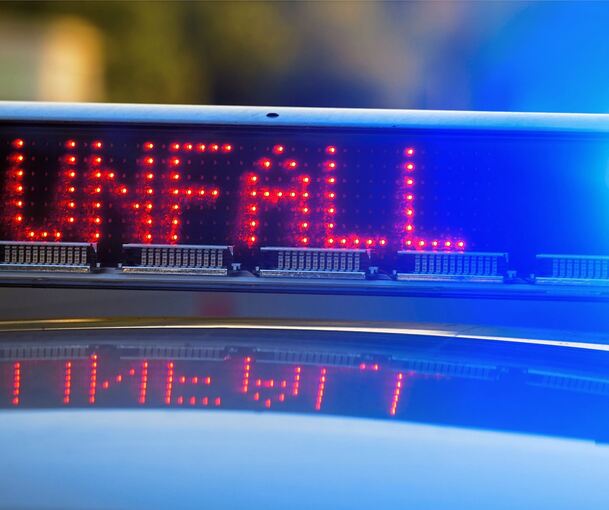 Bei dem Unfall entstand ein Schaden von 22.000 Euro. Bei dem Unfall entstand ein Schaden von 22.000 Euro.