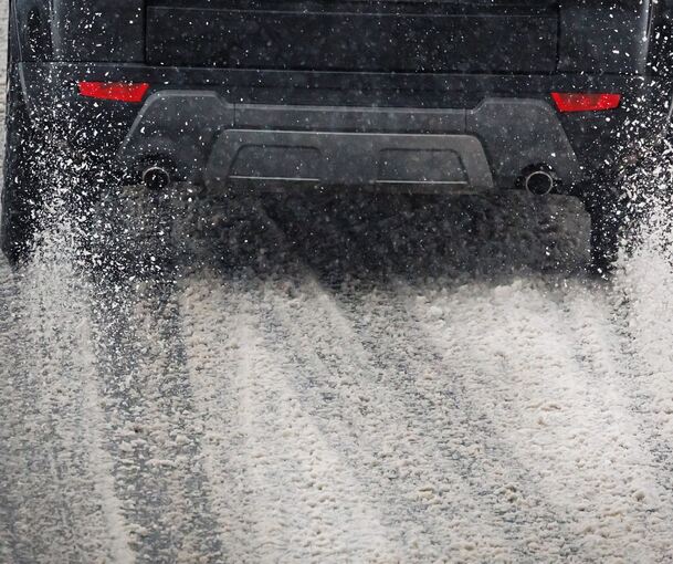 Auf den Straßen im Landkreis Ludwigsburg wird es glatt.