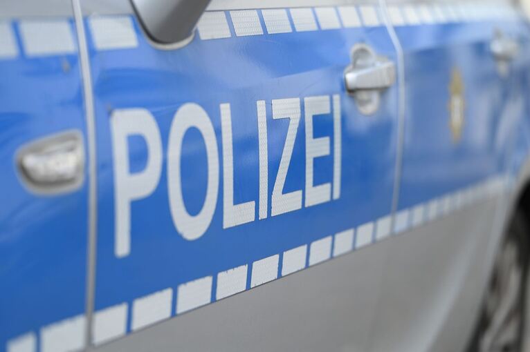 Polizei - Symbolbild Polizei - Symbolbild