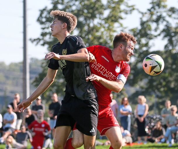 Während Ben Leon Deyhle (links) dem GSV Pleidelsheim studienbedingt fehlen wird, ist Löchgaus Tim Schwara angriffslustiger als noch in der Hinrunde.