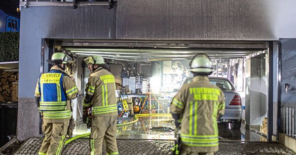 Brand-in-einem-Wohngeb-ude-in-Aldingen