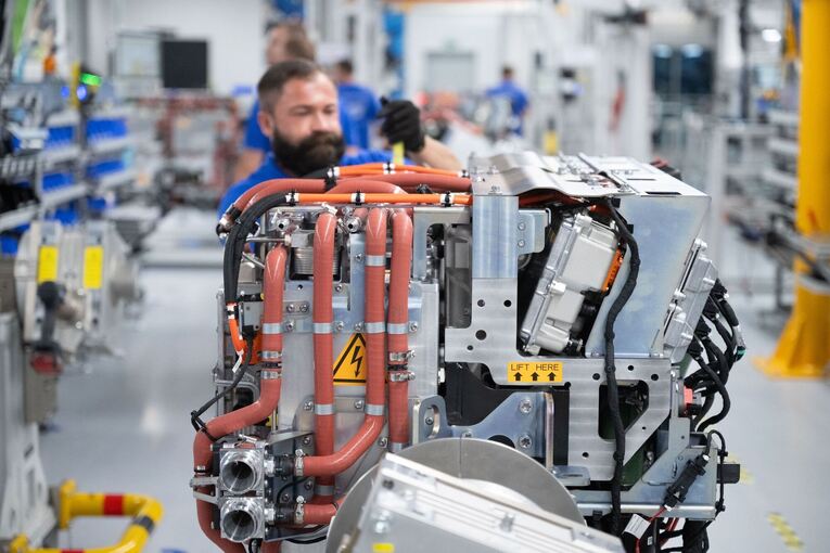 Brennstoffzellen-Antriebssysteme von Bosch Brennstoffzellen-Antriebssysteme von Bosch