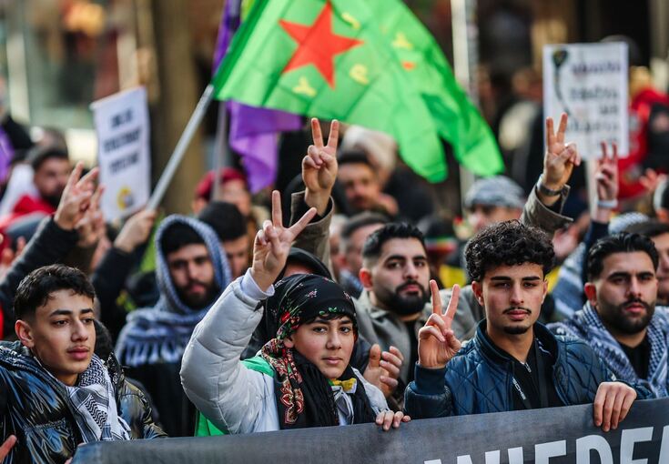 Pro-kurdische Demonstration zur Lage in Nordsyrien Pro-kurdische Demonstration zur Lage in Nordsyrien