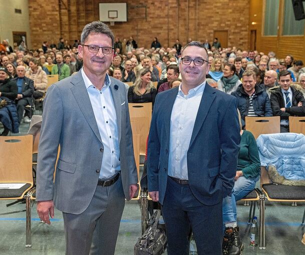 Frank Hornek (links) möchte Bürgermeister bleiben, bis er das Pensionsalter erreicht hat. Lars Herold fordert den langjährigen Amtsinhaber heraus.