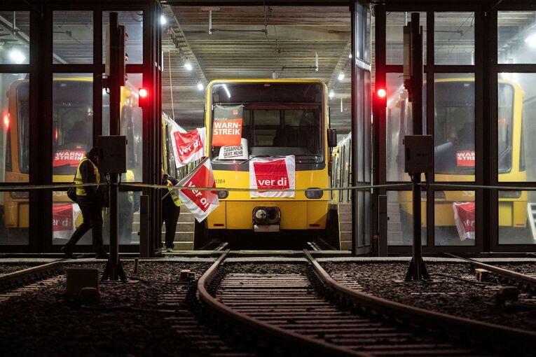 Verdi-Warnstreiks im Nahverkehr – Baden-Württemberg Verdi-Warnstreiks im Nahverkehr – Baden-Württemberg