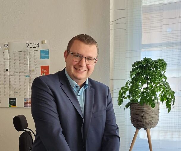 Timo Wenzel, hier bei seinem Dienstantritt als Erligheimer Hauptamtsleiter 2024.