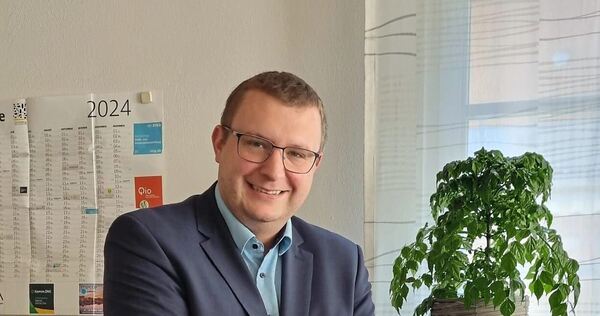 Timo Wenzel, hier bei seinem Dienstantritt als Erligheimer Hauptamtsleiter 2024.