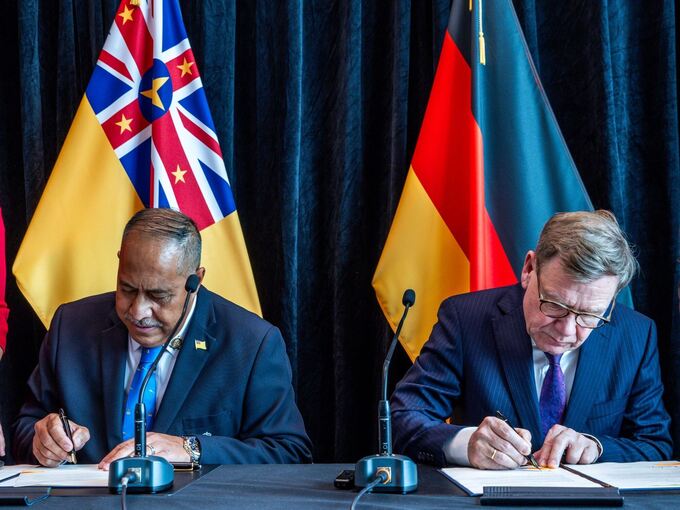 Außenminister besucht Neuseeland