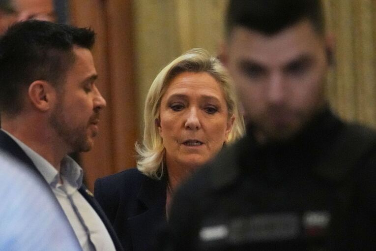 Berufungsverfahren - Le Pen zum Verdacht auf Veruntreuung